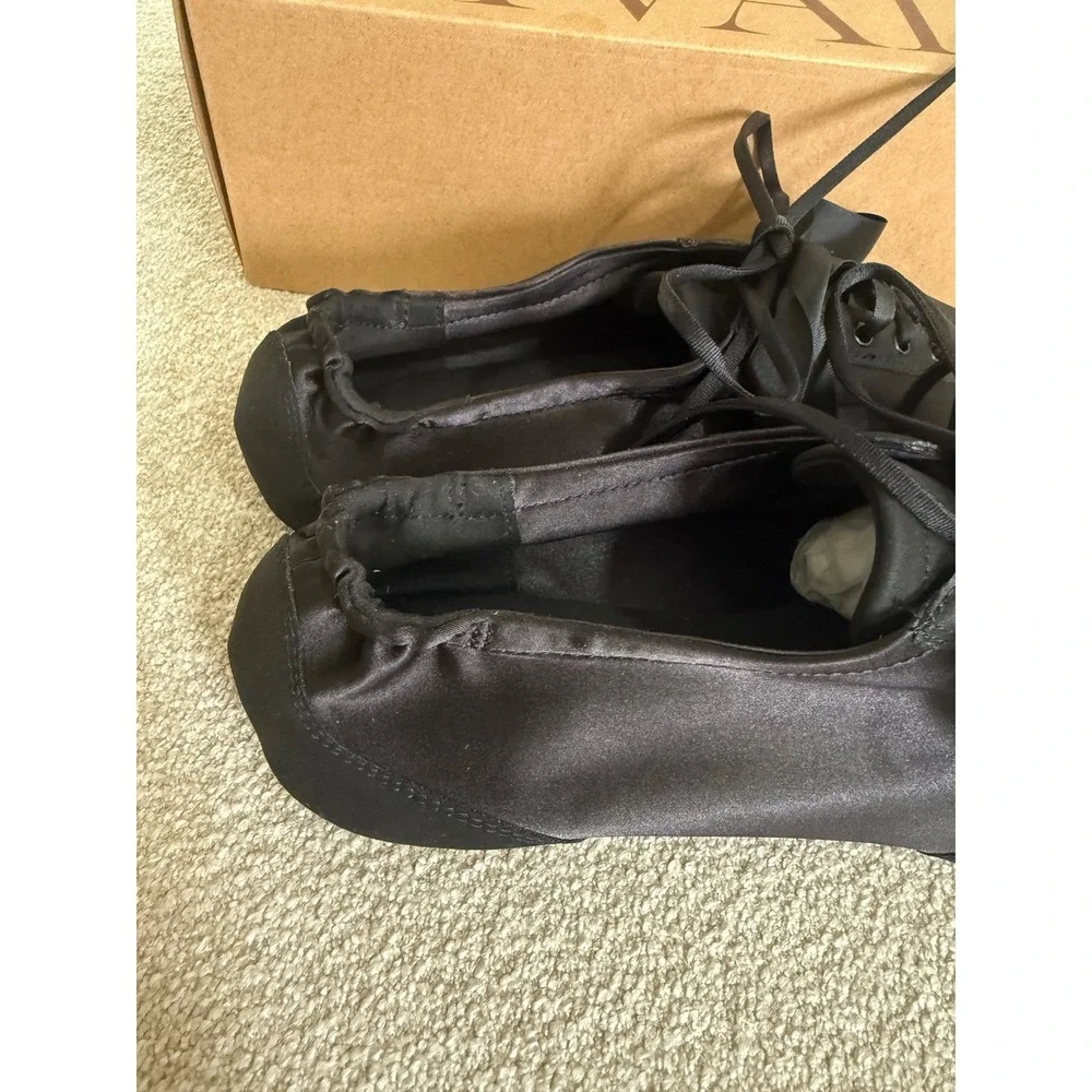 VIVAIA Black Cristina Satin Square Toe Lace-Up Barefoot Ballet‎ Flats US/7-7.5